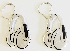 брелок виниловый светоотражающий headphones 4,2*6см 9082003 /dev изображение брелок виниловый светоотражающий headphones 4,2*6см 9082003 /dev